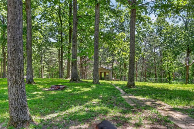 2502 Dobbins Pike, Portland, TN 37148