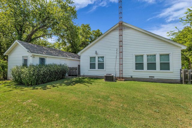 1002 W 3rd Street, Clifton, TX 76634