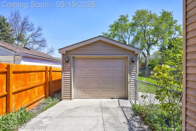 2612 N Wilson Avenue, Royal Oak, MI 48073