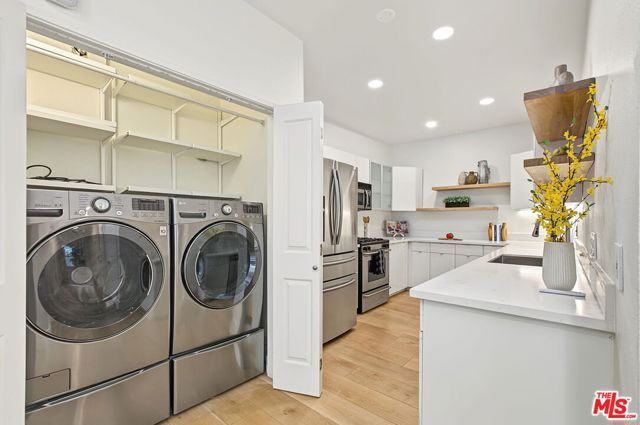 839 Larrabee Street 2, West Hollywood, CA 90069