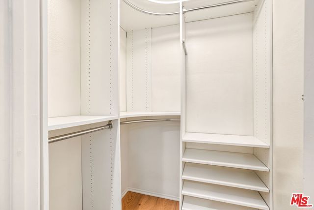 839 Larrabee Street 2, West Hollywood, CA 90069