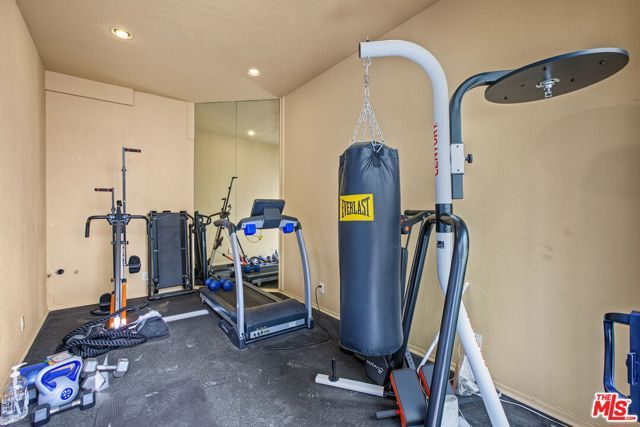 839 Larrabee Street 2, West Hollywood, CA 90069