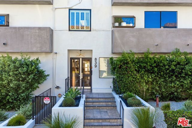 839 Larrabee Street 2, West Hollywood, CA 90069