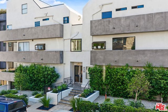 839 Larrabee Street 2, West Hollywood, CA 90069