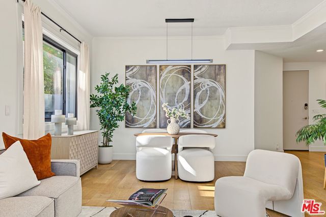 839 Larrabee Street 2, West Hollywood, CA 90069