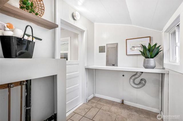 2410 Pine Street, Everett, WA 98201