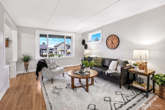 2410 Pine Street, Everett, WA 98201