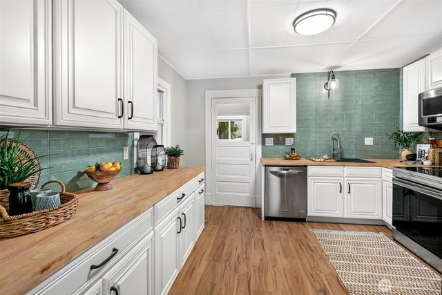 2410 Pine Street, Everett, WA 98201