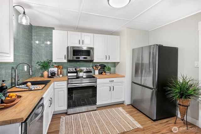 2410 Pine Street, Everett, WA 98201