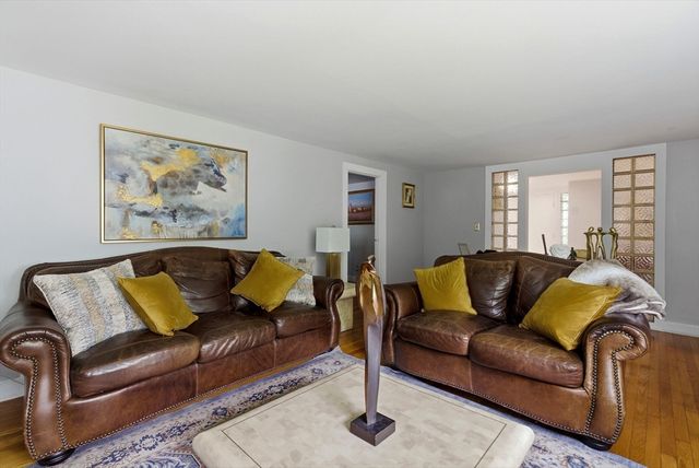 505 Lowell Street, Lynnfield, MA 01940