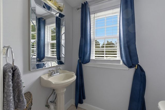 505 Lowell Street, Lynnfield, MA 01940