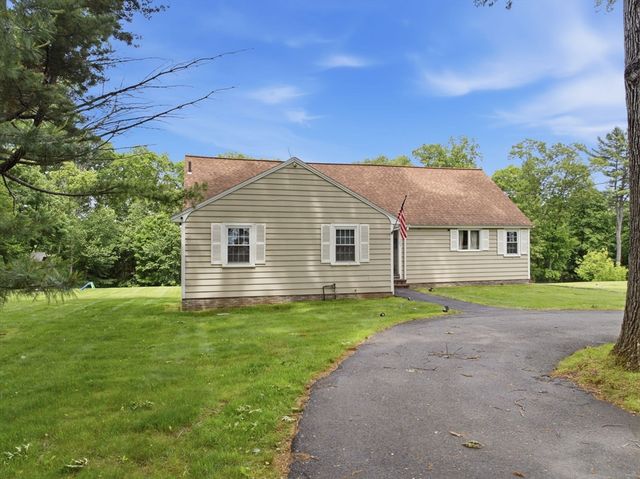 505 Lowell Street, Lynnfield, MA 01940