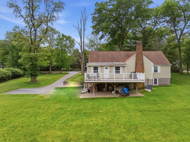 505 Lowell Street, Lynnfield, MA 01940