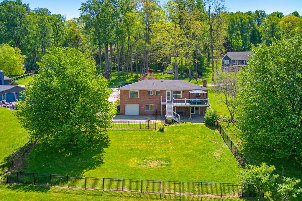 Image 17 of property listing at 308 AVALON LN, Westminster, MD 21158