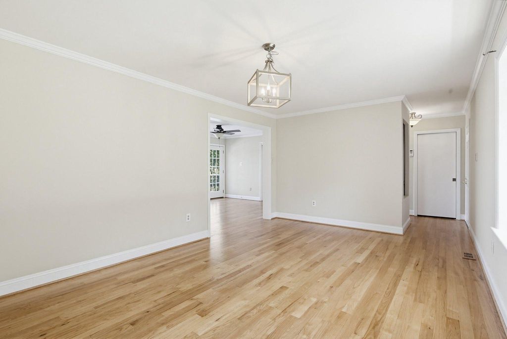 Image 29 of property listing at 308 AVALON LN, Westminster, MD 21158