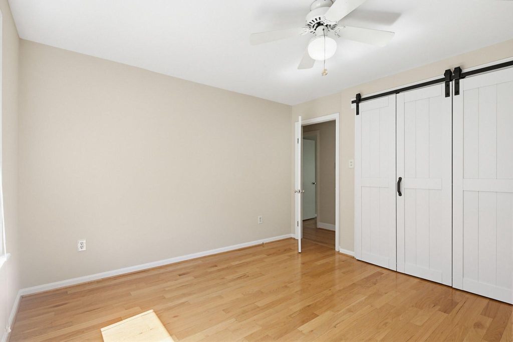 Image 36 of property listing at 308 AVALON LN, Westminster, MD 21158