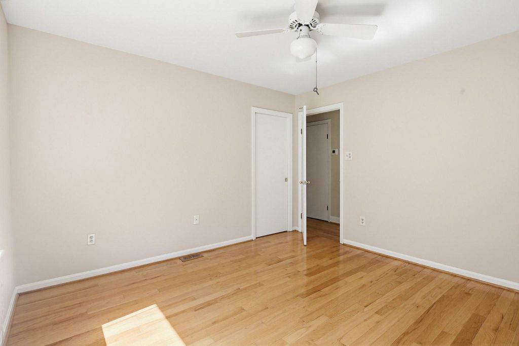 Image 38 of property listing at 308 AVALON LN, Westminster, MD 21158