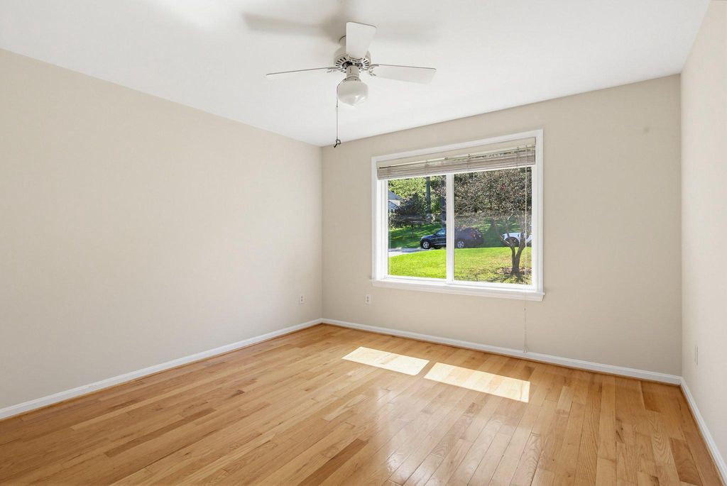 Image 39 of property listing at 308 AVALON LN, Westminster, MD 21158