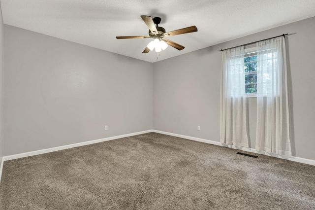 1919 Rolling Brook Drive NE, Cleveland, TN 37323