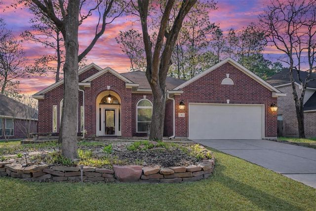 30 S Rambling Ridge Place, Conroe, TX 77385