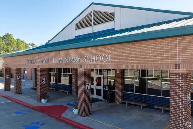 30 S Rambling Ridge Place, Conroe, TX 77385