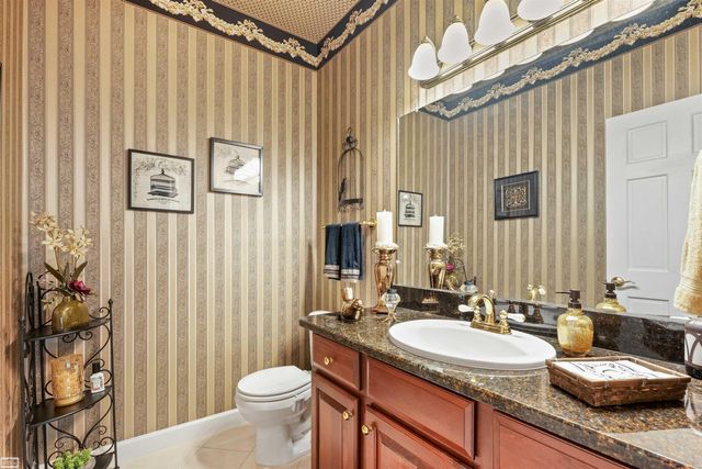 20316 Huron Dr. Drive, Clinton Twp, MI 48038