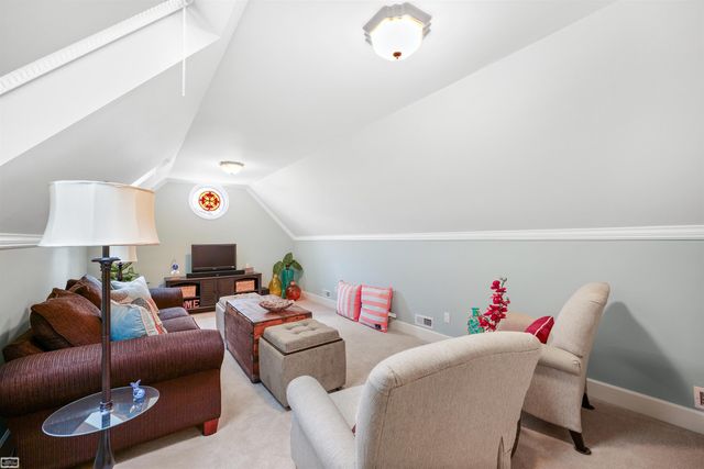 20316 Huron Dr. Drive, Clinton Twp, MI 48038