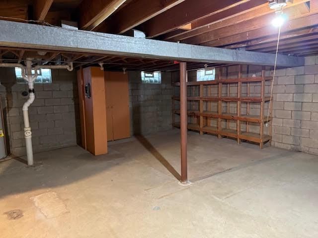 745 HI Ridge AVENUE, Waukesha, WI 53186