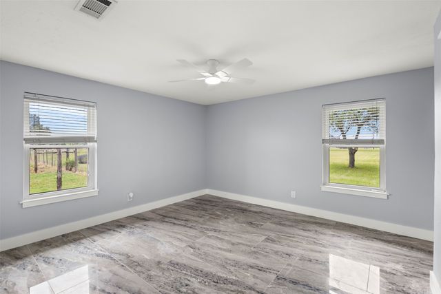6754 Raymond, Kaufman, TX 75142