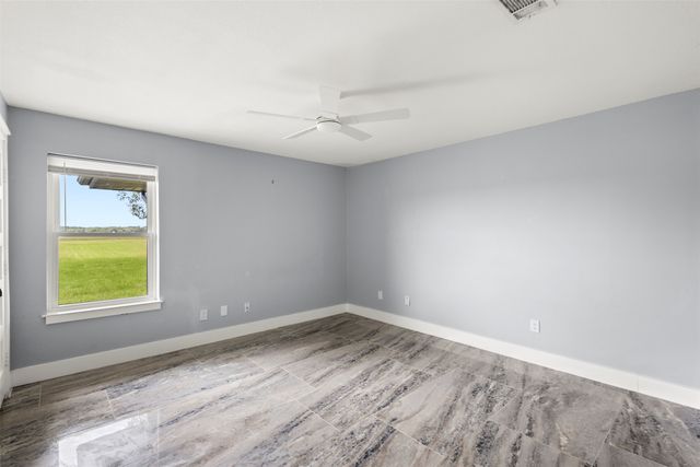 6754 Raymond, Kaufman, TX 75142