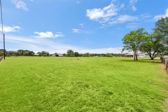 6754 Raymond, Kaufman, TX 75142