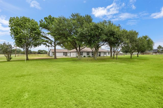 6754 Raymond, Kaufman, TX 75142