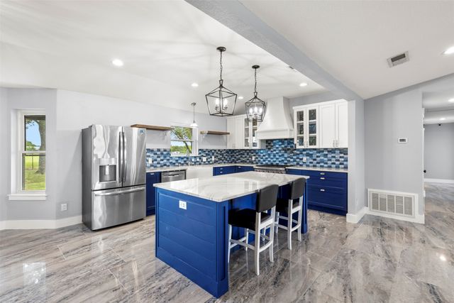6754 Raymond, Kaufman, TX 75142