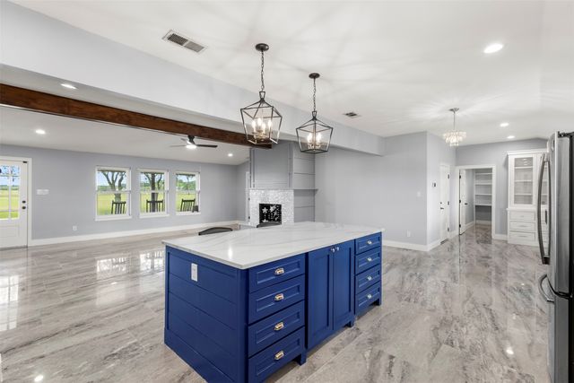 6754 Raymond, Kaufman, TX 75142