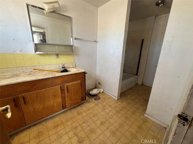 2674 Chapton Lane, Landers, CA 92285