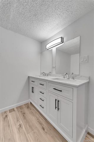 20885 Westview Avenue, Ferndale, MI 48220