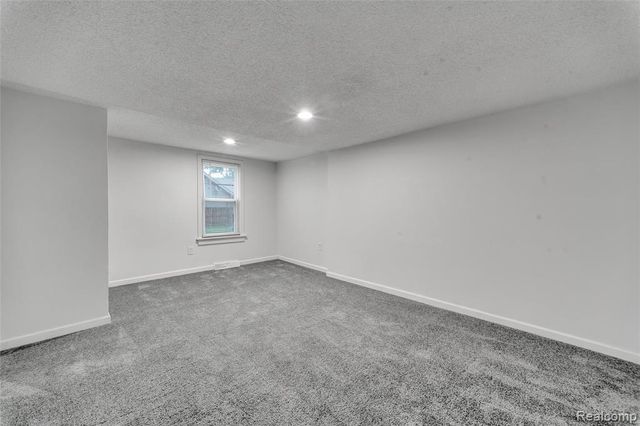 20885 Westview Avenue, Ferndale, MI 48220