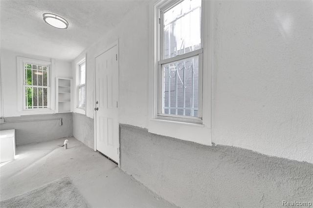 20885 Westview Avenue, Ferndale, MI 48220