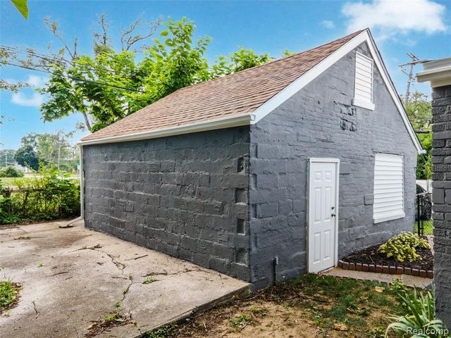 20885 Westview Avenue, Ferndale, MI 48220