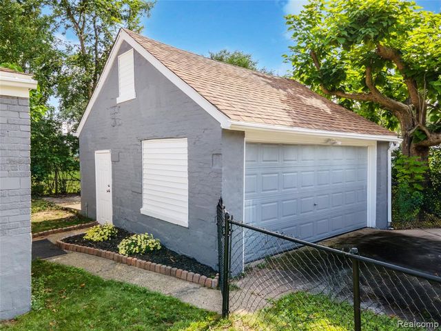 20885 Westview Avenue, Ferndale, MI 48220