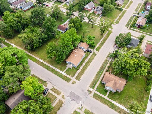 20885 Westview Avenue, Ferndale, MI 48220