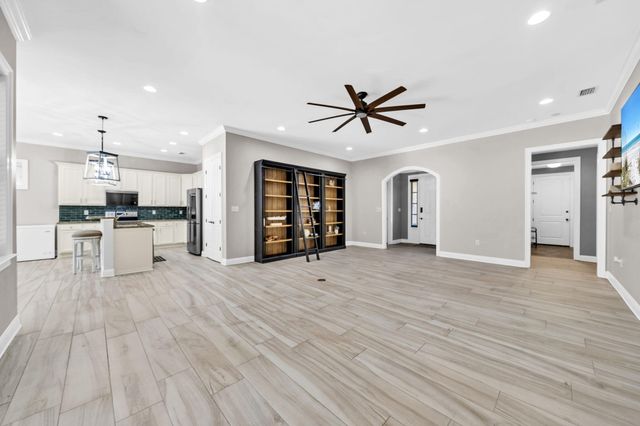 750 Woods Drive, Niceville, FL 32578