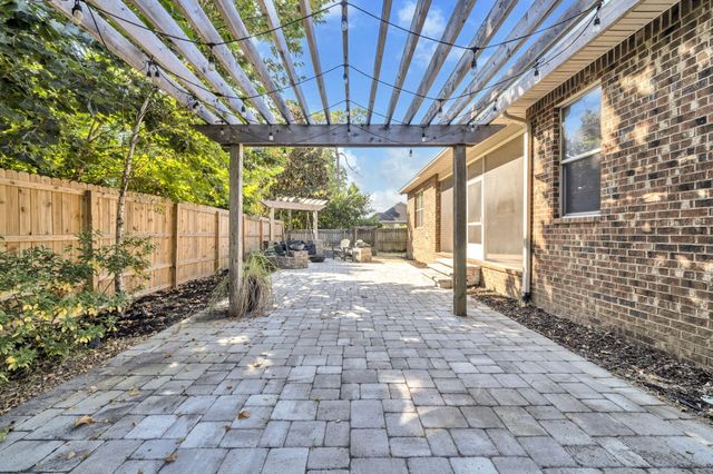 750 Woods Drive, Niceville, FL 32578