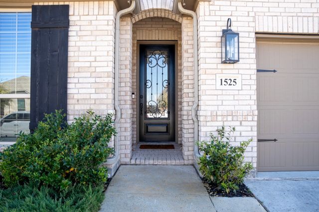 1525 Jocelyn Drive, Fort Worth, TX 76052