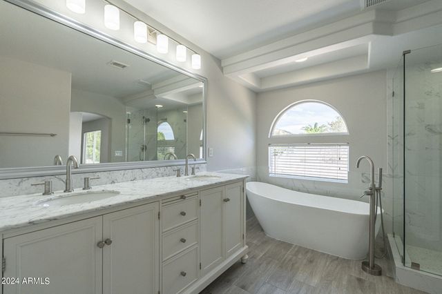 6326 W EL CORTEZ Place, Phoenix, AZ 85083