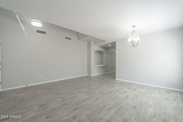 6326 W EL CORTEZ Place, Phoenix, AZ 85083