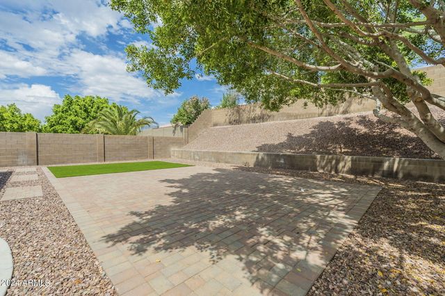 6326 W EL CORTEZ Place, Phoenix, AZ 85083