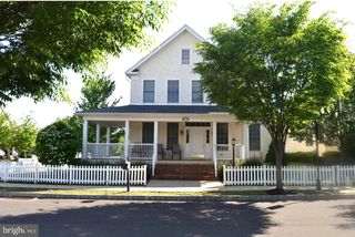 410 DORNISHWOOD PL, Chalfont, PA 18914