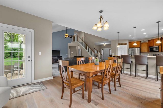 N25W27264 Covington COURT, Pewaukee, WI 53072
