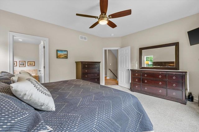 N25W27264 Covington COURT, Pewaukee, WI 53072